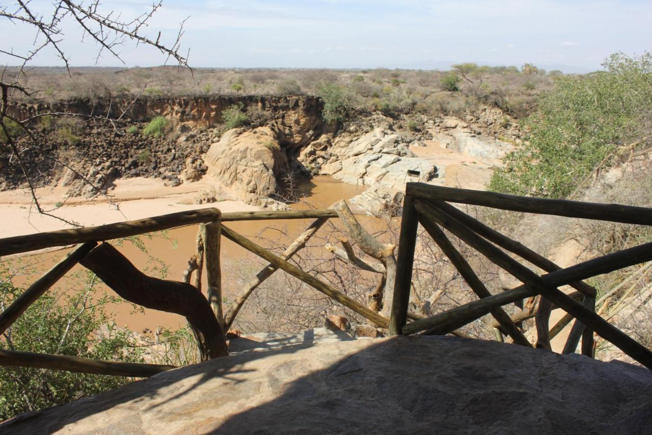 Lion'S Cave Camp, Samburu Villa Archers Post Ngoại thất bức ảnh