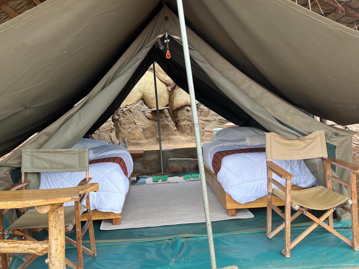 Lion'S Cave Camp, Samburu Villa Archers Post Ngoại thất bức ảnh