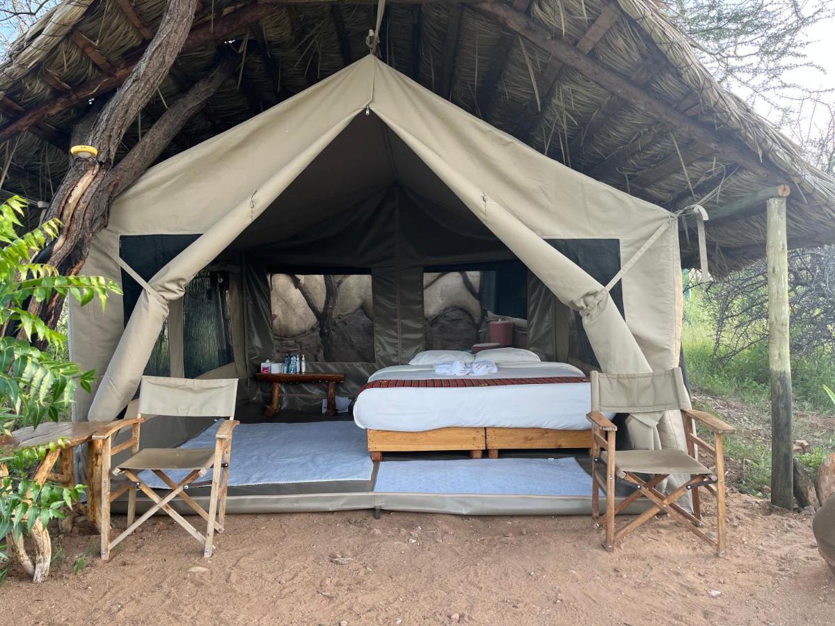 Lion'S Cave Camp, Samburu Villa Archers Post Ngoại thất bức ảnh